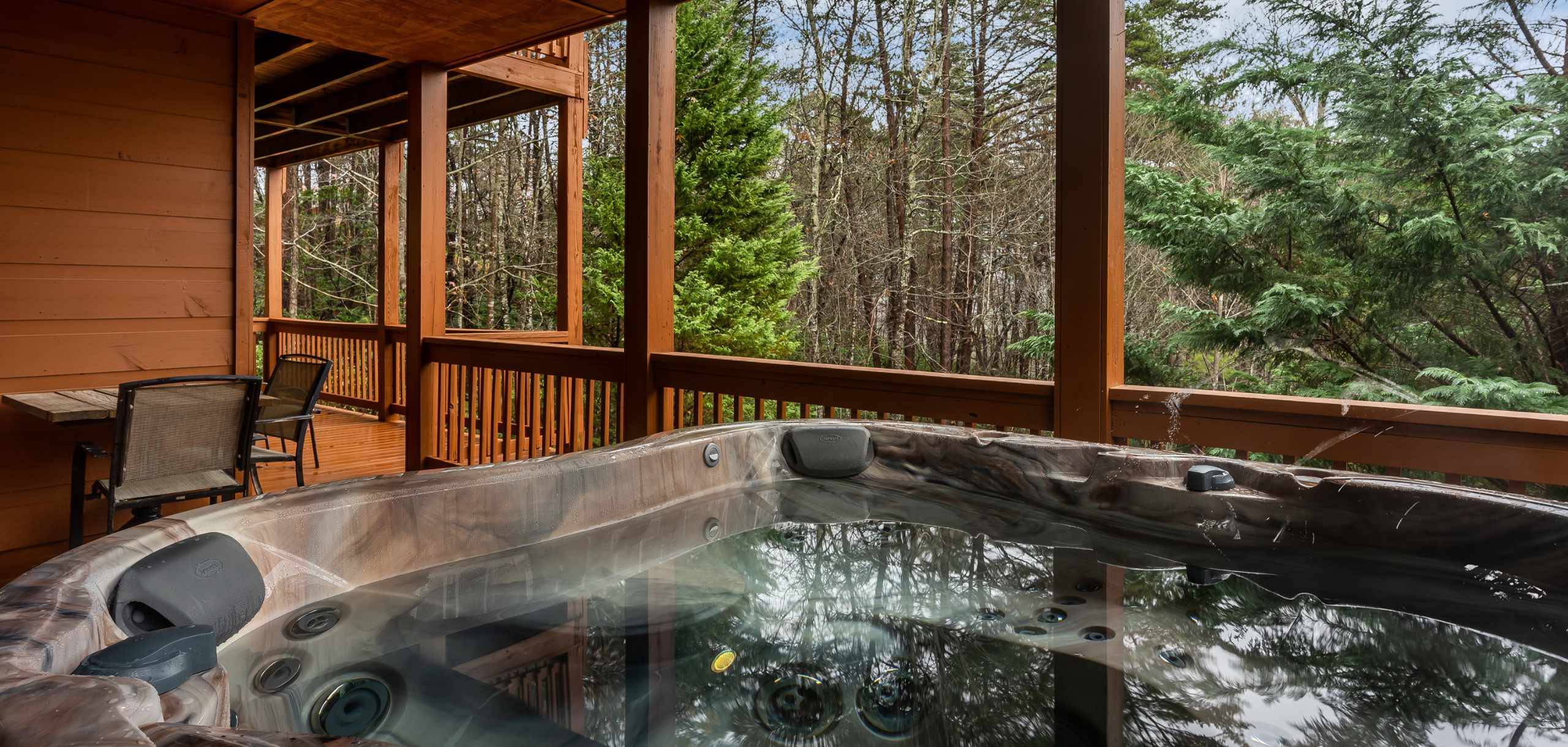 Hot Tub Upscale Amenities Outdoor